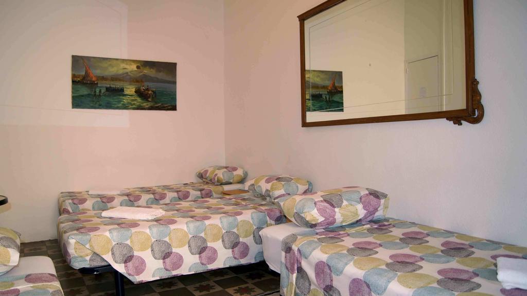 펜시온 아로사 호텔 바르셀로나 객실 사진
